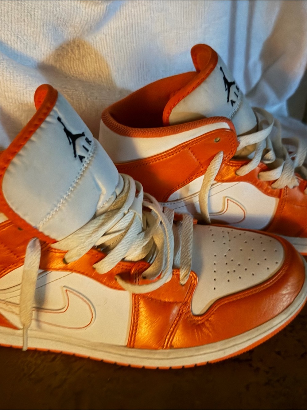 Nike Men's High-Top Sneakers - Orange & White